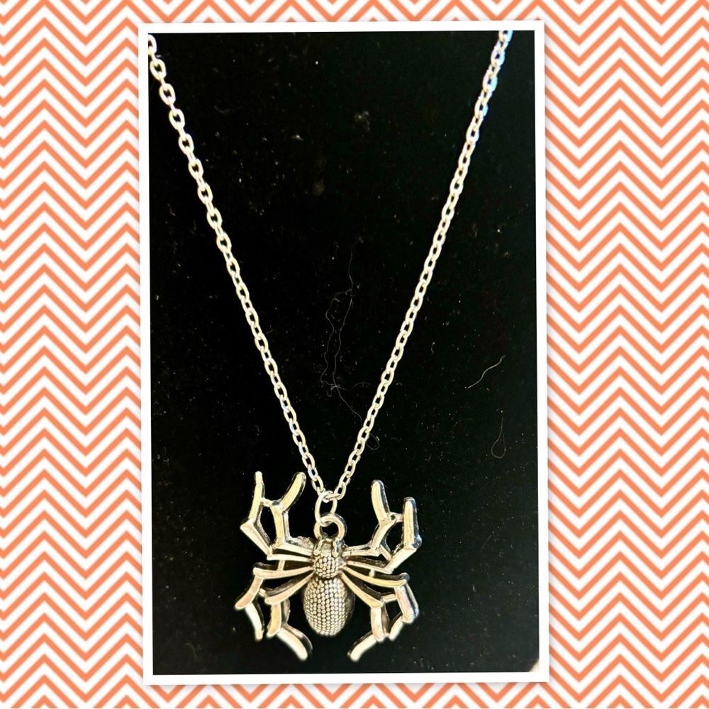 Spider Charm Pendant & Necklace